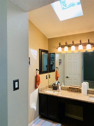 1848 Sonnet Drive, Grapevine, TX 76051