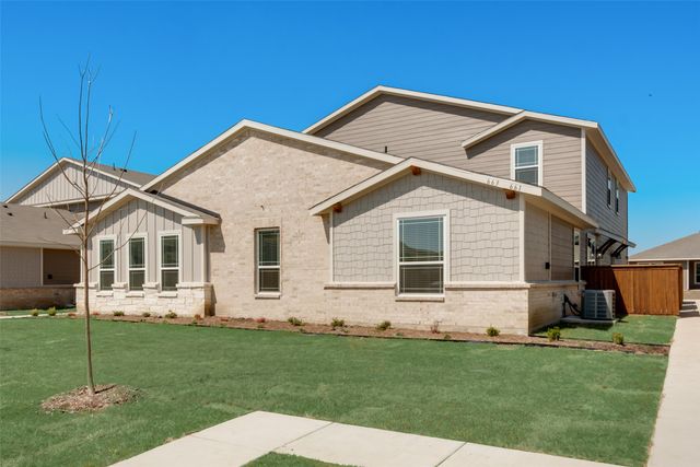 663 Wheatfield Drive, Venus, TX 76084