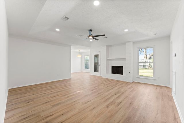 7526 Hablo Drive, Houston, TX 77083