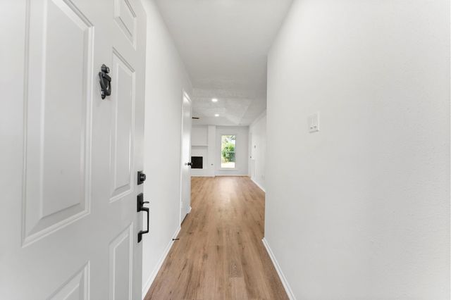 7526 Hablo Drive, Houston, TX 77083