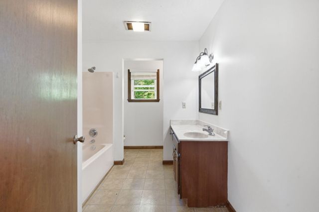 2670 Oakley Wells Road, Richmond, KY 40475