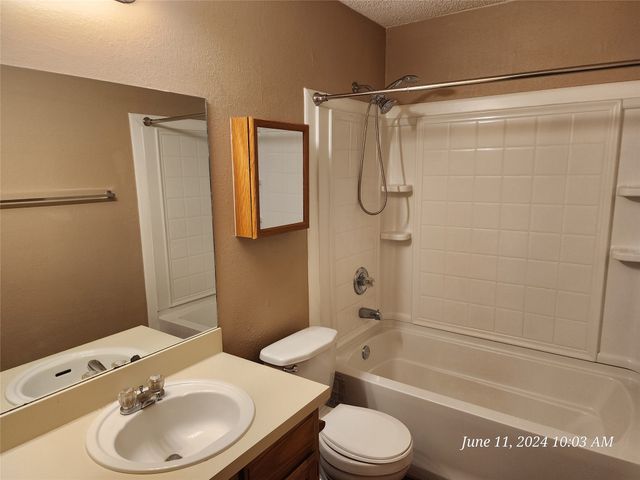 429 Thomas Street SW D, Burleson, TX 76028