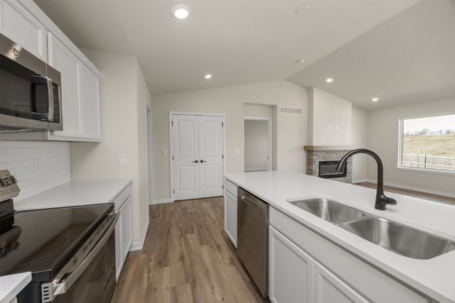 8211 Buckley Court, Johnston, IA 50131