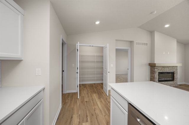 8211 Buckley Court, Johnston, IA 50131