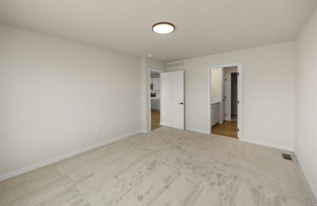 8211 Buckley Court, Johnston, IA 50131