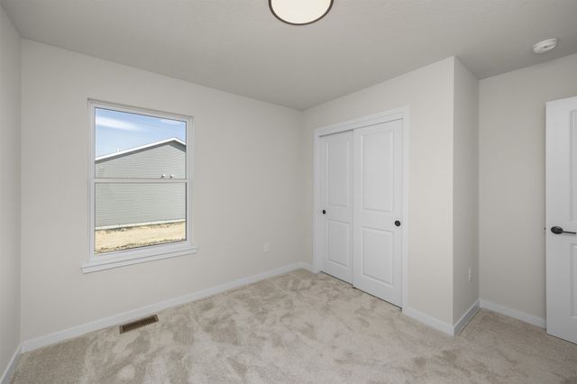 8211 Buckley Court, Johnston, IA 50131