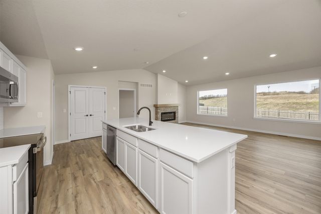 8211 Buckley Court, Johnston, IA 50131