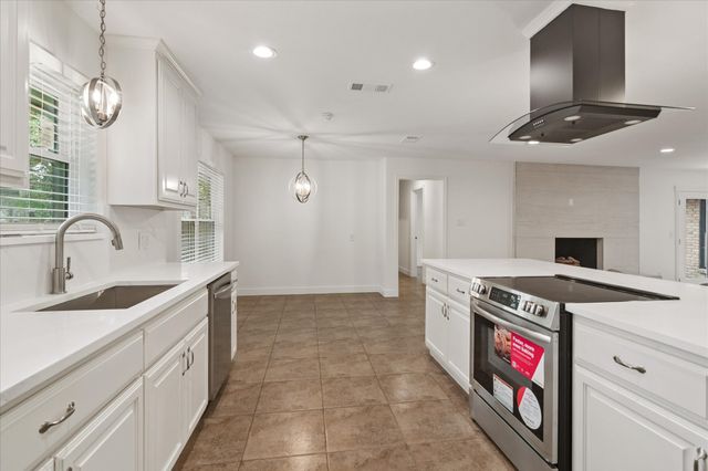 2404 Kimberly Lane, Plano, TX 75075