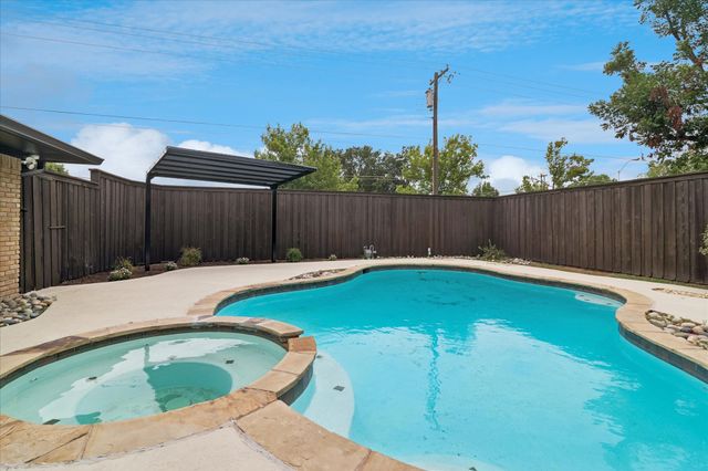 2404 Kimberly Lane, Plano, TX 75075