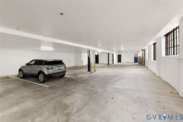 2201 E Main St, Richmond, VA 23223