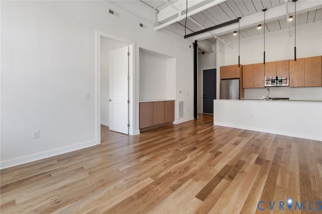 2201 E Main St, Richmond, VA 23223