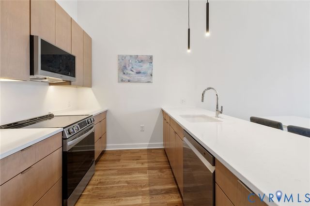 2201 E Main St, Richmond, VA 23223