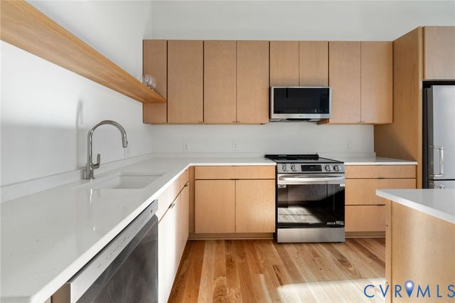 2201 E Main St, Richmond, VA 23223