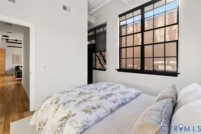 2201 E Main St, Richmond, VA 23223