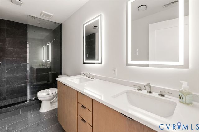 2201 E Main St, Richmond, VA 23223