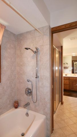 6000 Timberglade Circle, Bloomington, MN 55438