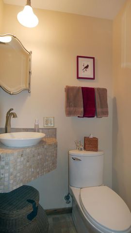 6000 Timberglade Circle, Bloomington, MN 55438