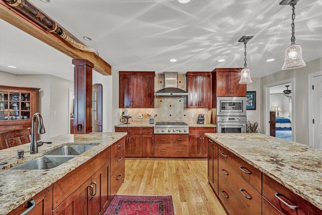 5832 Lakemont DR, Roanoke, VA 24018