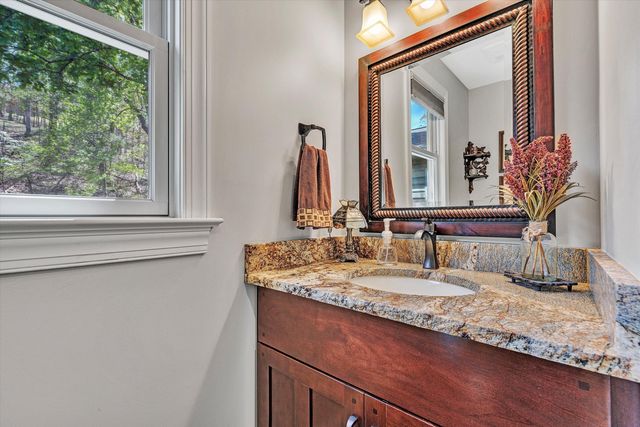 5832 Lakemont DR, Roanoke, VA 24018