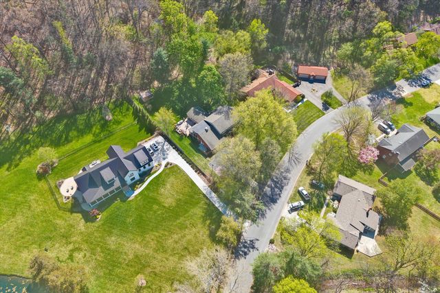5832 Lakemont DR, Roanoke, VA 24018