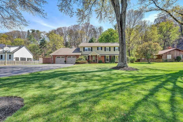 5832 Lakemont DR, Roanoke, VA 24018
