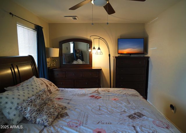 8933 W ROMA Avenue, Phoenix, AZ 85037