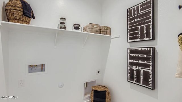 9519 W MULBERRY Drive, Phoenix, AZ 85037