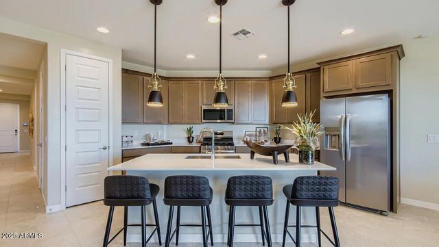 9519 W MULBERRY Drive, Phoenix, AZ 85037