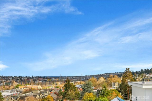 631 W Emerson Street, Seattle, WA 98119