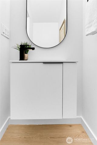 631 W Emerson Street, Seattle, WA 98119