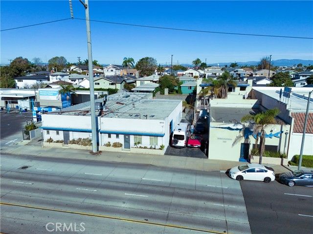 4643 W Rosecrans, Hawthorne, CA 90250