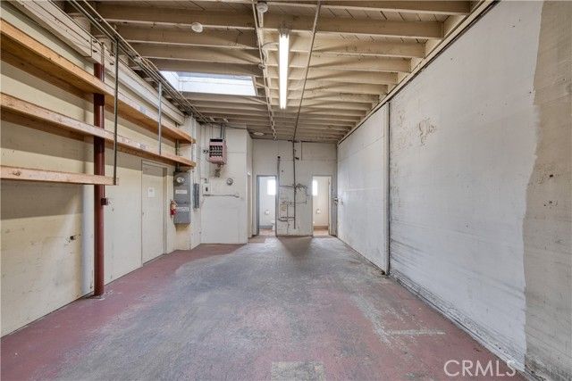 4643 W Rosecrans, Hawthorne, CA 90250