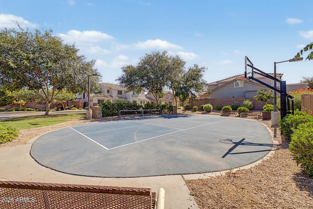 3841 S LAUREL Way, Chandler, AZ 85286