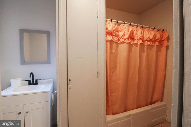 1632 DERRY ST, Harrisburg, PA 17104