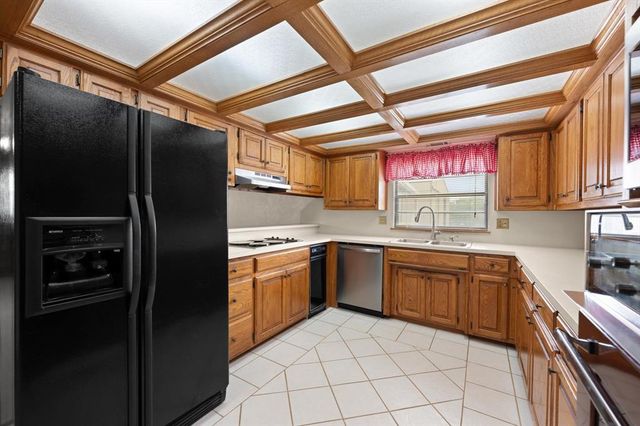 9000 W Simpson Road, Edmond, OK 73025