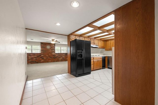 9000 W Simpson Road, Edmond, OK 73025