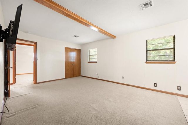 9000 W Simpson Road, Edmond, OK 73025