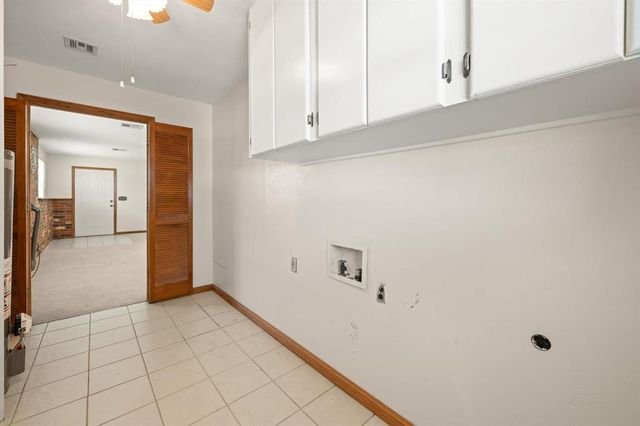 9000 W Simpson Road, Edmond, OK 73025