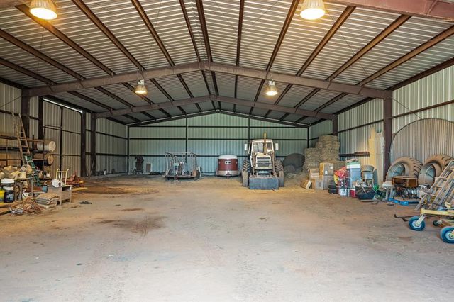 9000 W Simpson Road, Edmond, OK 73025