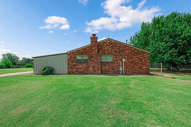 9000 W Simpson Road, Edmond, OK 73025