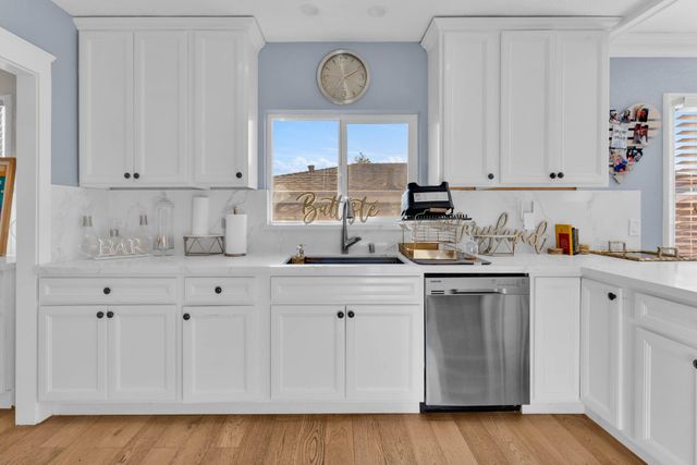 2468 Maxwell Ave, Oakland, CA 94601