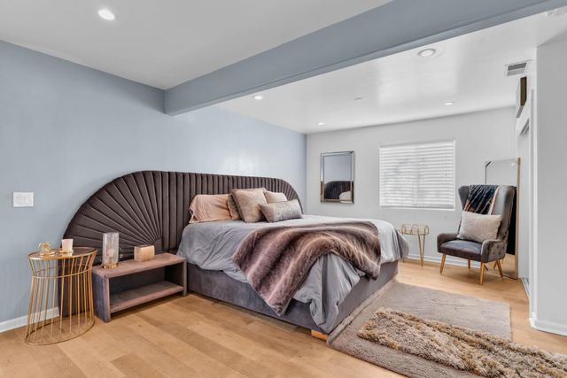 2468 Maxwell Ave, Oakland, CA 94601