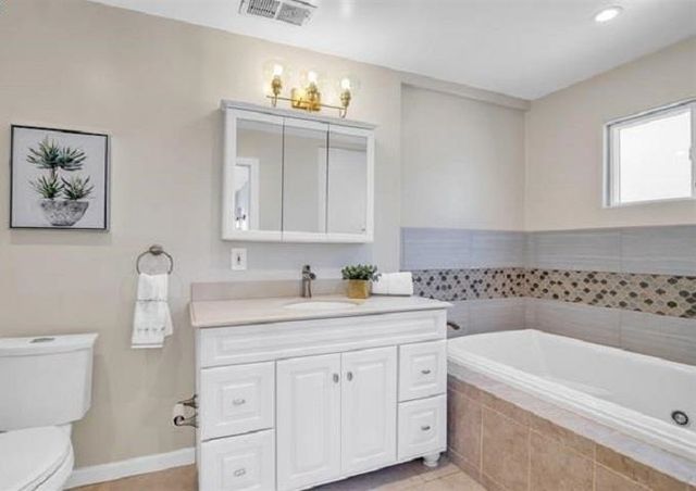 2468 Maxwell Ave, Oakland, CA 94601