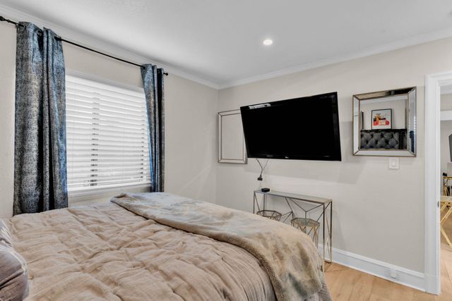 2468 Maxwell Ave, Oakland, CA 94601