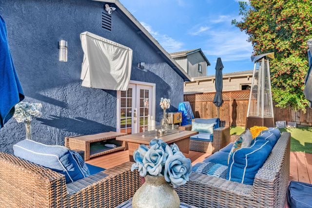 2468 Maxwell Ave, Oakland, CA 94601