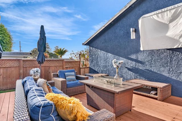 2468 Maxwell Ave, Oakland, CA 94601