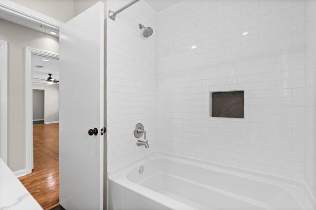 2007 Wakefield Drive, Houston, TX 77018