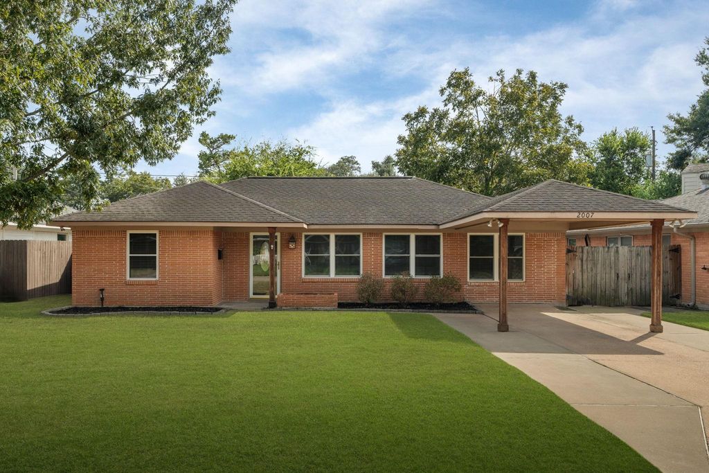 2007 Wakefield Drive, Houston, TX 77018