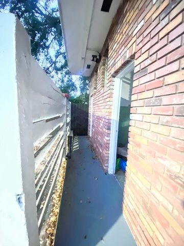 11580 NE 2ND AVENUE, Miami, FL 33161