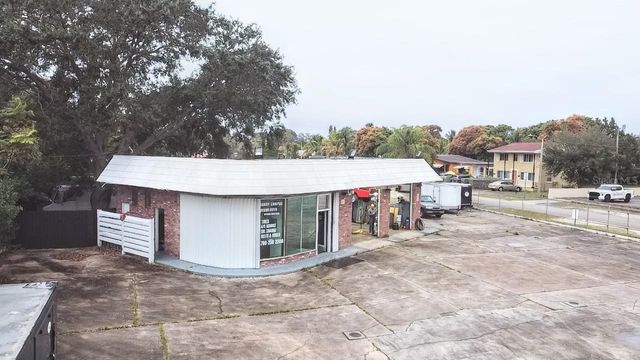 11580 NE 2ND AVENUE, Miami, FL 33161